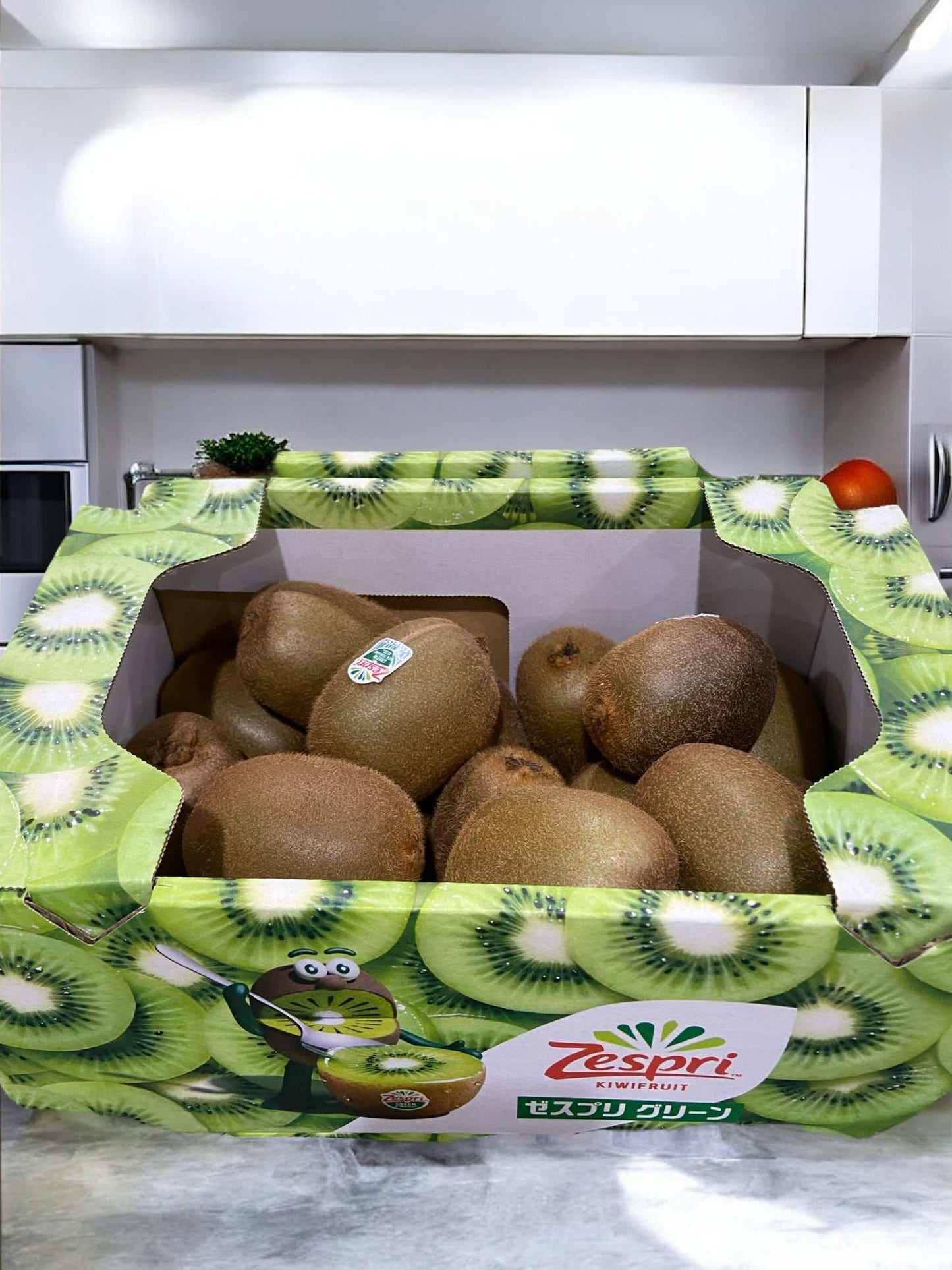 ゼスプリグリーンキウイZespri Green Kiwi 2.4kg pack, New Zealand origin, rich in vitamin C.