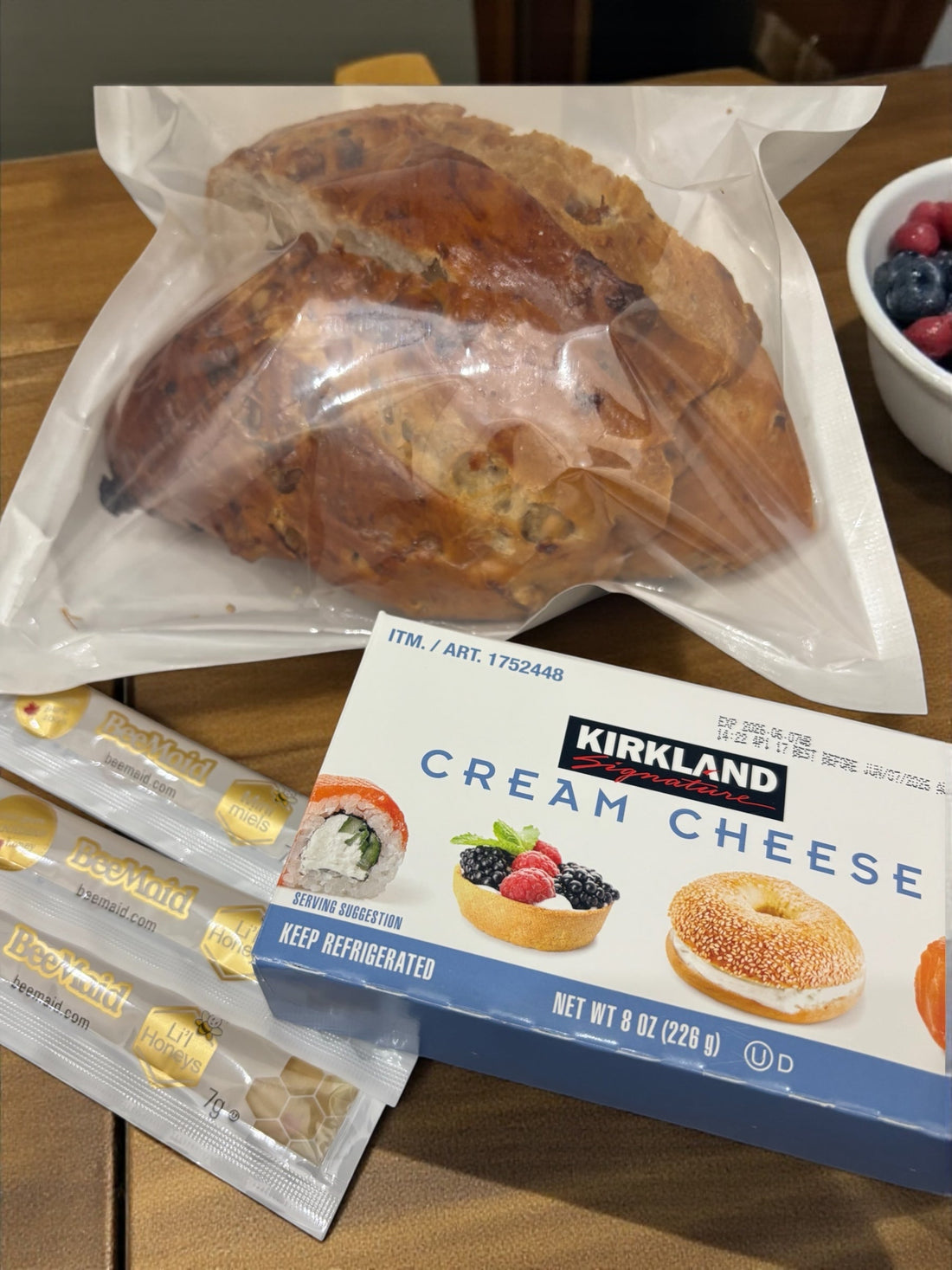 パンコーナー新作ウォールナッツレーズンブレッド🍞