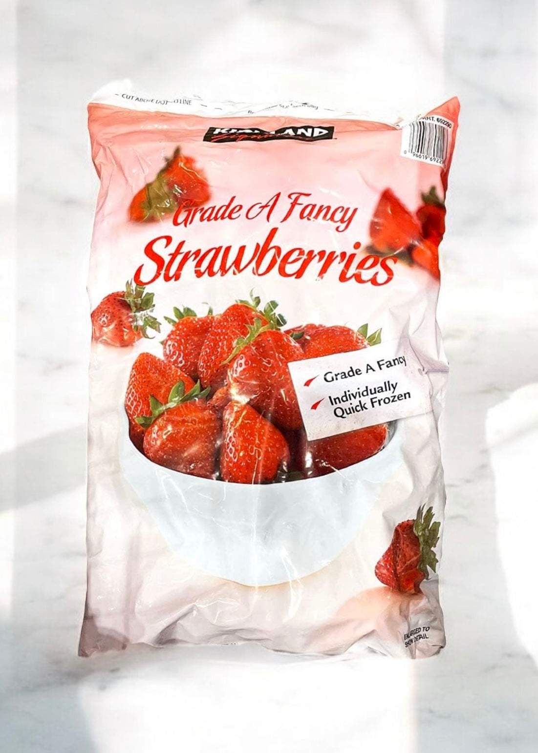 Frozen strawberries 2.72kg bag individually quick frozen for fresh flavor and nutrition