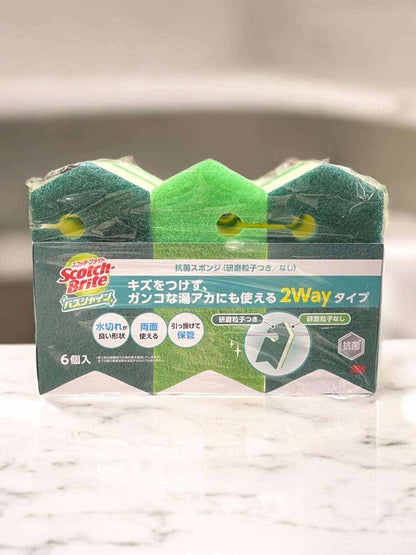 スコッチブライト バスシャイン抗菌スポンジ 6個入り, 効率的で衛生的な風呂掃除用スポンジ, 高い洗浄力と抗菌加工, 清潔に保てるデザイン.