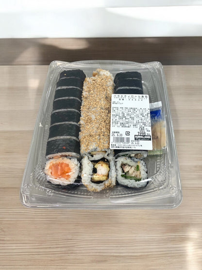 【コストコのお寿司】 バラエティロール寿司    ※時期によって中身が変わります