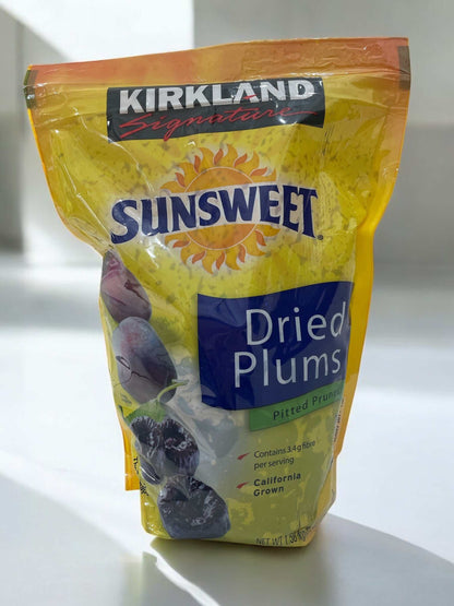 KSプルーン プラム 1.58kg Kirkland Signature Sunsweet dried pitted California prunes rich in iron and fiber