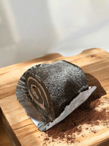 【ケーキ】《期間限定》米粉のスイスロール　 ココア   1/4カット  小分け販売