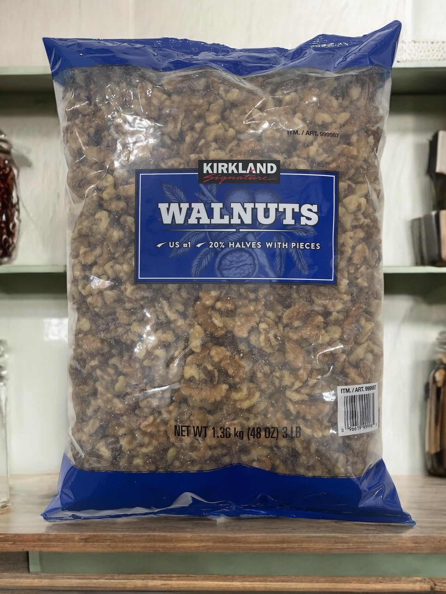 KS WALNUTS 1.36kg bag, Kirkland Signature, California walnuts, rich in fiber and omega-3.