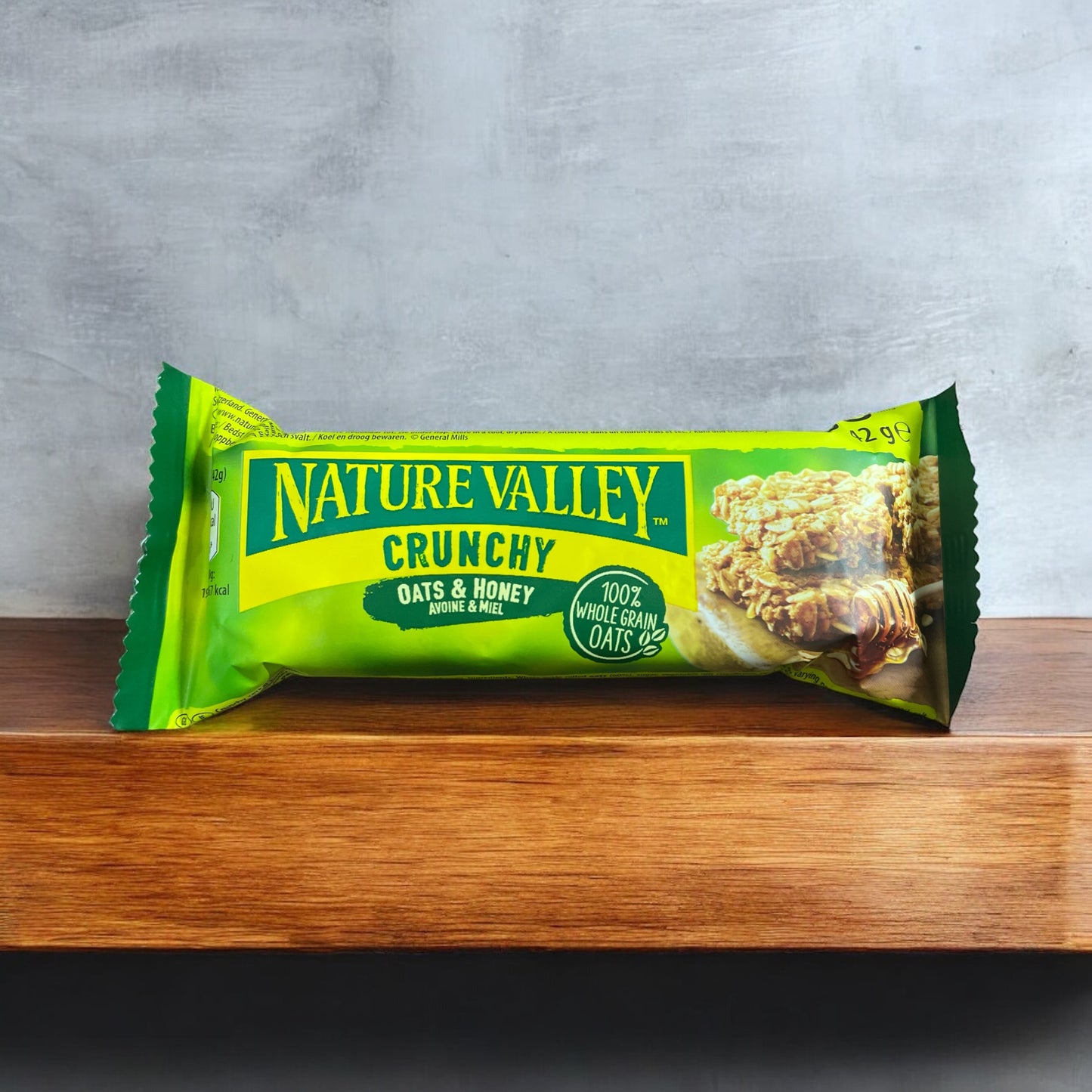 ネイチャーバレー   オーツ & ハニー  シリアルバー  2枚入り 42g × 40袋入り  1箱   スペイン産　シリアル クランチ / NATURE VALLEY 【売れています】