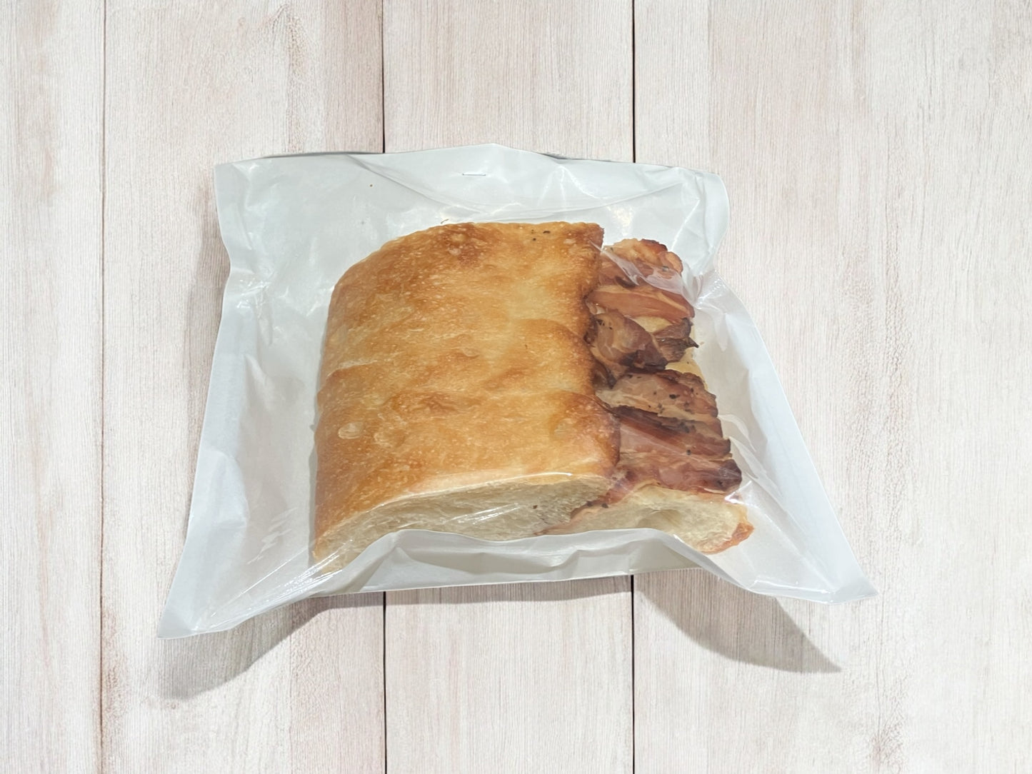 【パン】《期間限定》ベーコンバトン 　小分け販売  1/4カット  コストコベーカリー商品