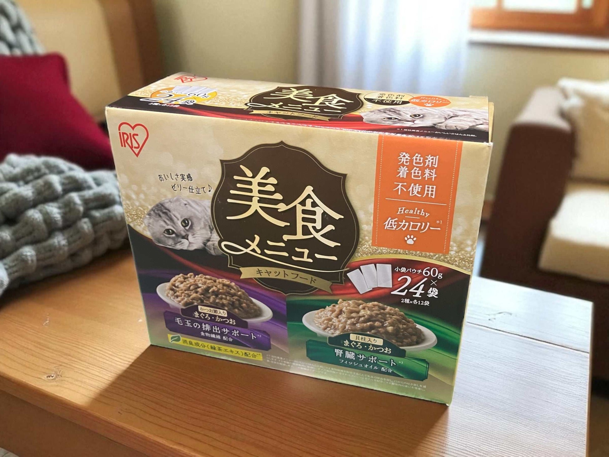 Iris Ohyama gourmet cat food with tuna, bonito flakes, and scallops 24-pack, low calorie, no artificial coloring, supports hairball control and kidney health