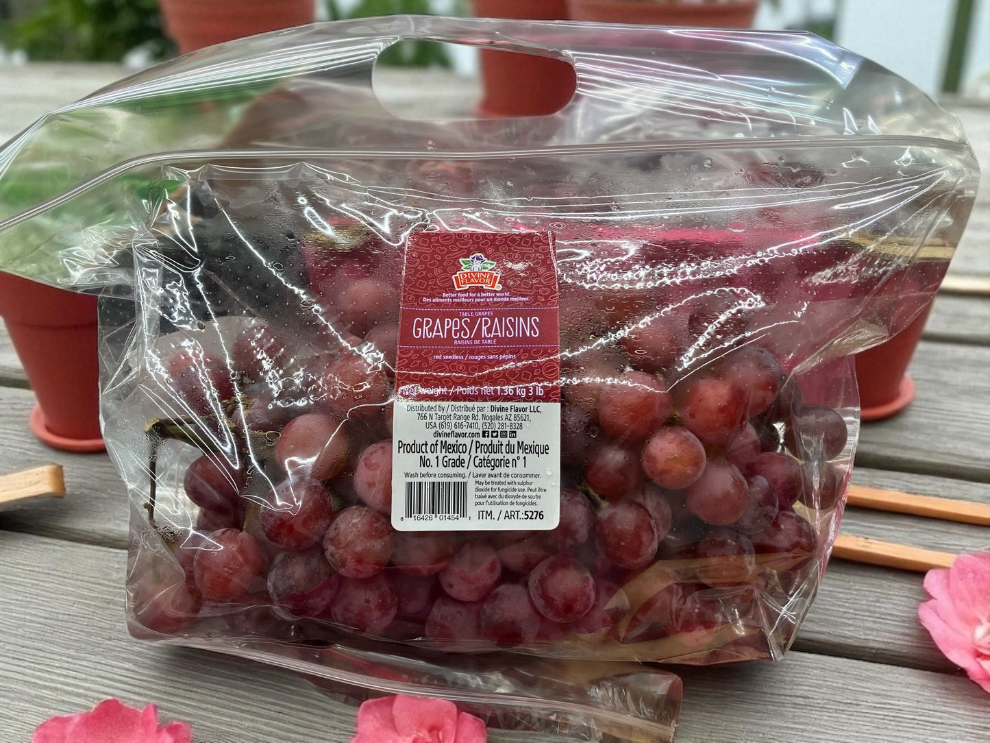 【冷蔵商品】レッドシードレスグレープ 1.36kg 種なし