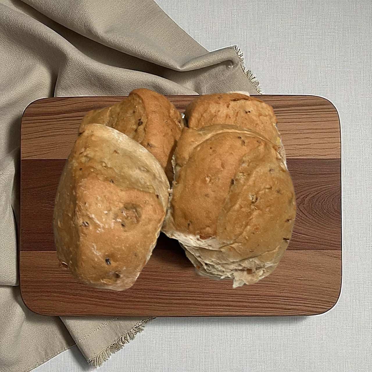 《パン》《期間限定》雑穀 クルミロール  4個入り 小分け販売  コストコベーカリー商品