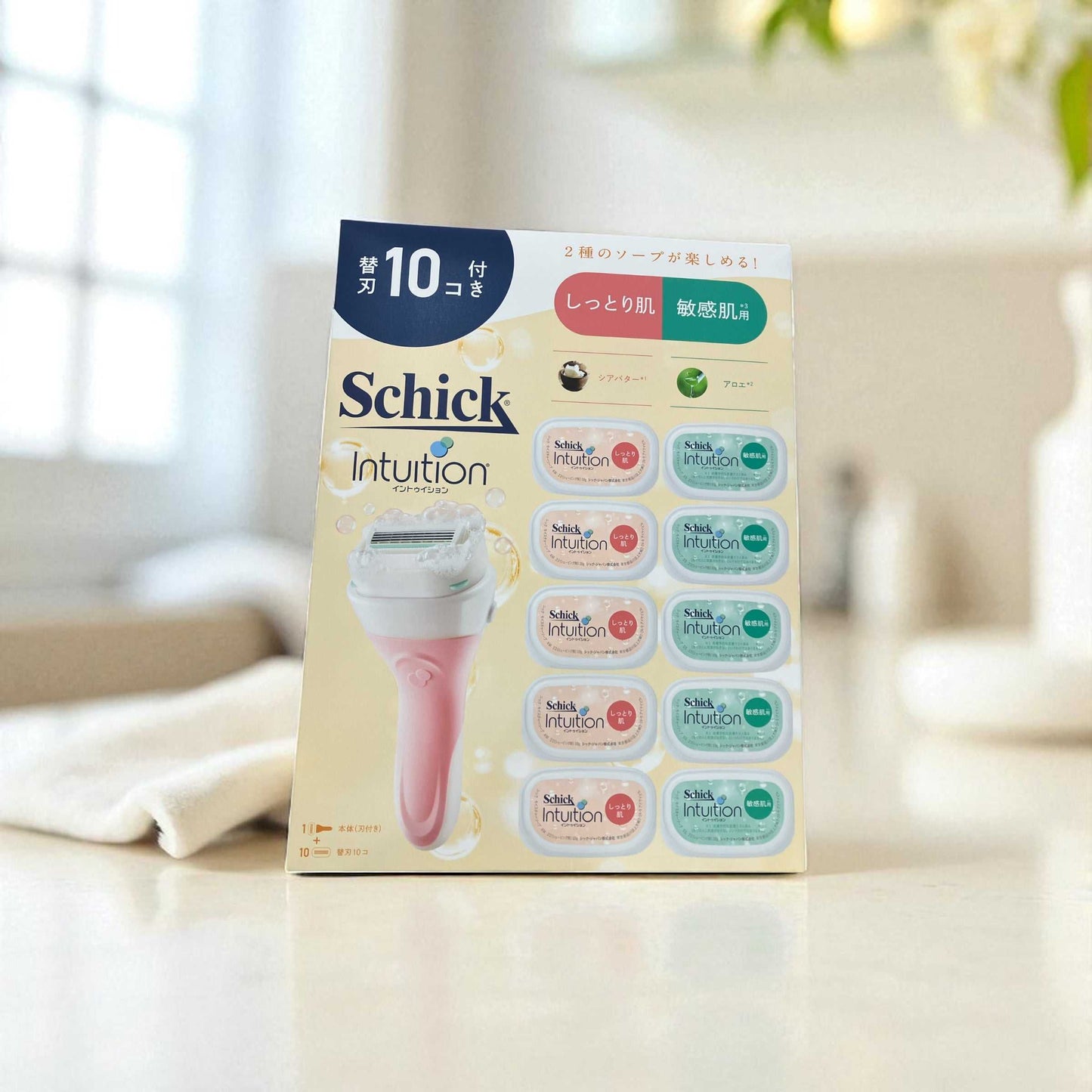 Schick  シック   イントゥイション クラブパック 本体刃付 + 替刃10個
