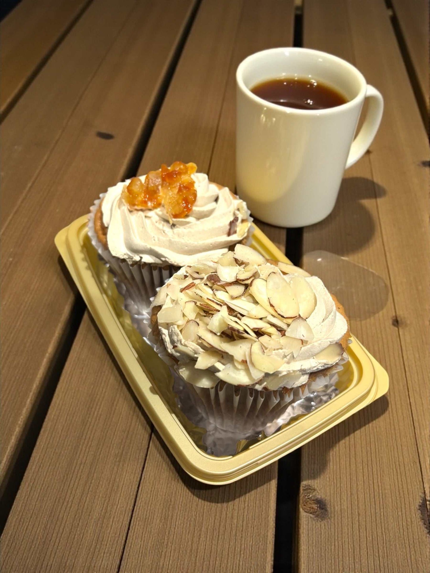 【ケーキ】《期間限定》アールグレイ カップケーキ  小分け販売  2個セット 2種類 1個ずつ　コストコベーカリー商品