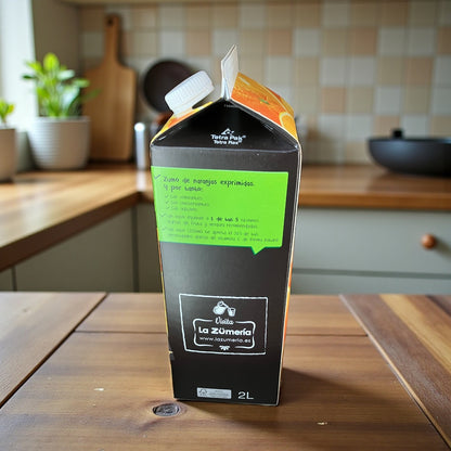 【冷蔵商品】Zu ストレート オレンジジュース パルプ 果肉 4%入り 2000ml 紙パック